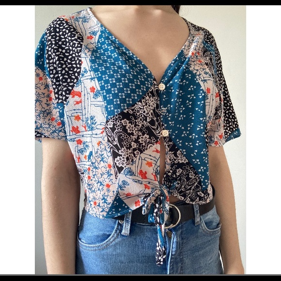 BUTTON UP / TIE UP BLOUSE - Picture 1 of 6